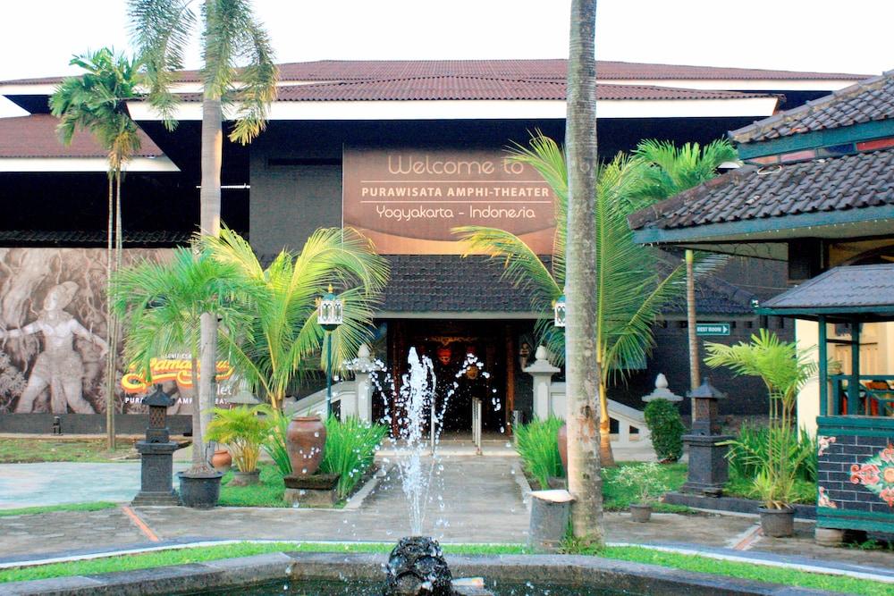 Tasneem Hotel Malioboro Yogyakarta Exterior photo