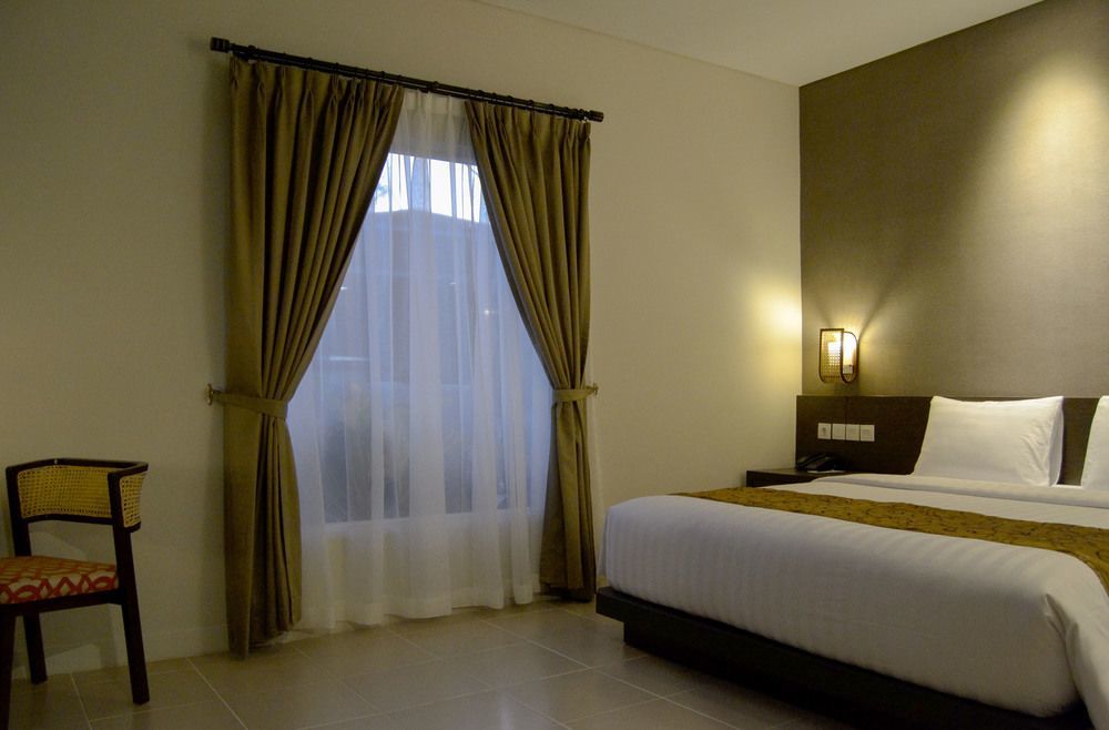Tasneem Hotel Malioboro Yogyakarta Exterior photo