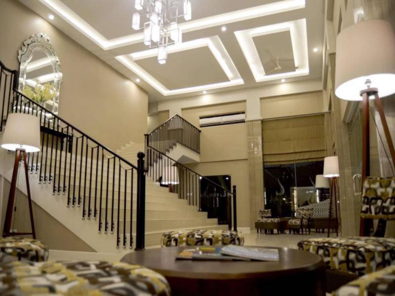 Tasneem Hotel Malioboro Yogyakarta Exterior photo